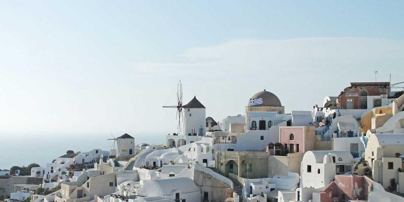 从戏曲脸谱到先锋妆容：千子彩的现代美妆技巧与跨界融合教程