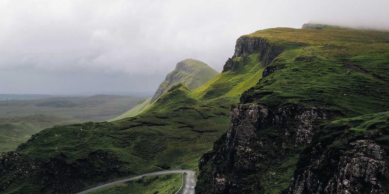 千子彩75全解析:从热门色号到实用教程,解锁专业级彩妆奥秘